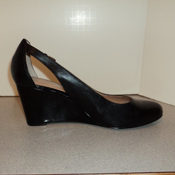 Kelly & Katie Women's 9.5 M Shoes Pump Wedge Black Leather Rd Toe - Picture 9 of 13